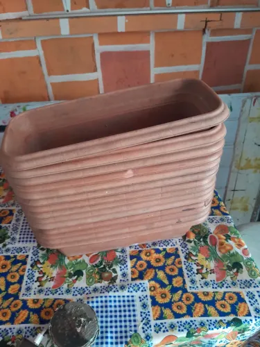 14 Vasos plásticos para plantinhas
