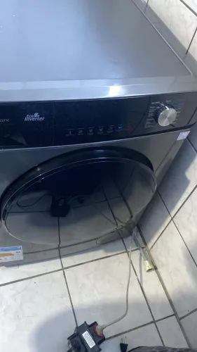 Lava e seca  semi nova