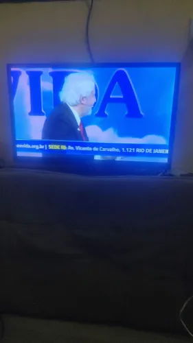 Vendo uma TV LG 32 500 Reais