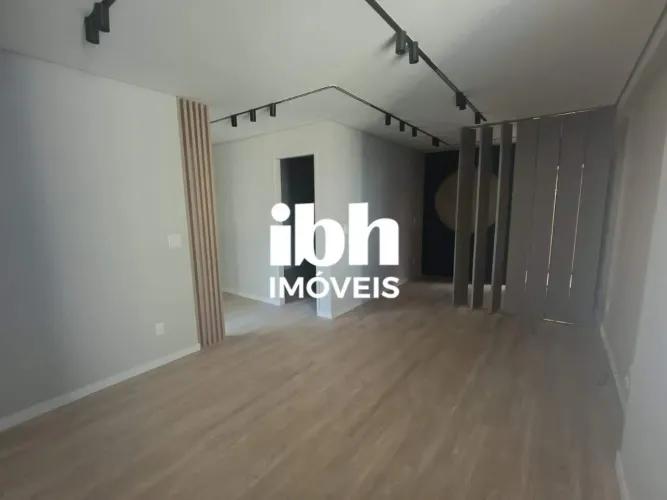 venda de sala comercial, 1 banheiro , 1 vaga, no Vila da Serra