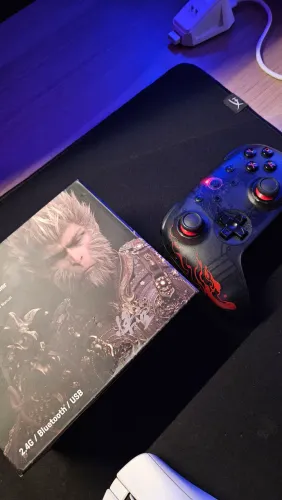 CONTROLE 8BITDO ULTIMATE 2C - EDIÇÃO ESPECIAL