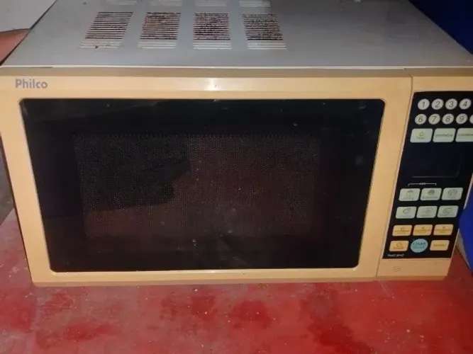 Micro-ondas (COM DEFEITO - retirada de peças)