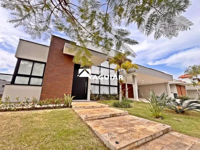 Casa Térrea à venda no Condomínio Querência em Valinhos/SP