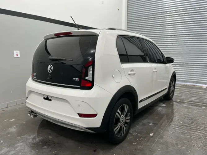 Volkswagen Up! Cross 1.0 TSI Total Flex 12V 5P 2018
