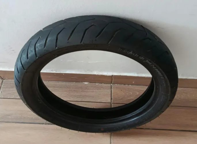 Pneu dianteiro da pcx
