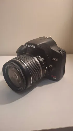 Canon EOS Rebel t1i