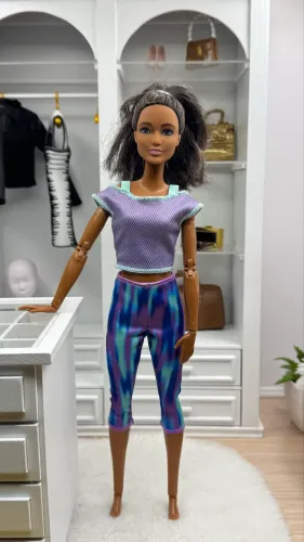 Barbie made to move top roxo NOVA