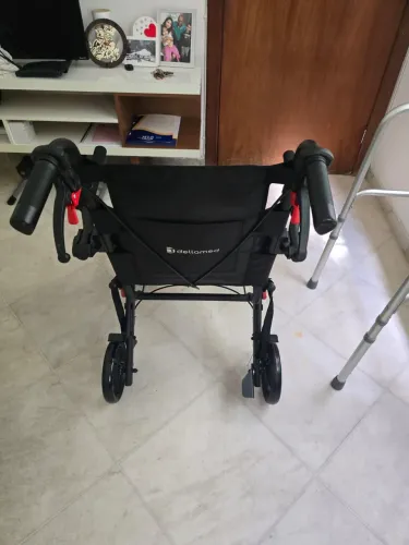 Cadeira de transporte dobrável