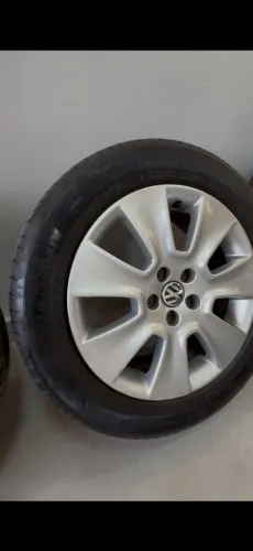 Roda e pneu - New Beetle