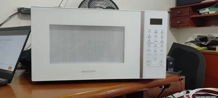 Micro-ondas Brastemp 32L Branco com Menu Gourmet