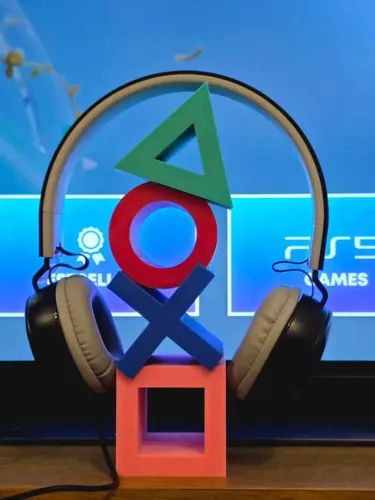 Suporte 3D para Fones de Ouvido com Símbolos do PlayStation