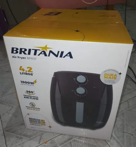 Vendo um airfryer novo na caixa