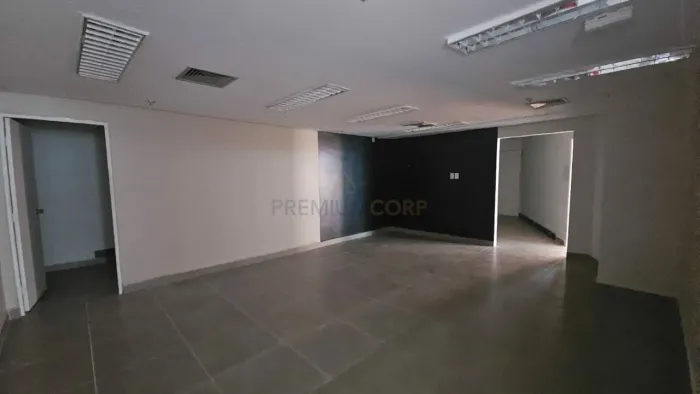 Loja para locação com 251,00m² na Vila Olímpia