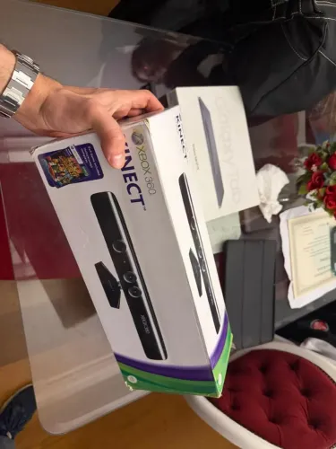 KINECT XBOX 360 USADO