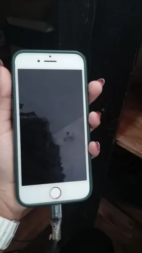 iPhone 7 32GB impecável, sem detalhes, sempre usado com capinha.