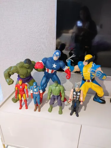 Lote bonecos Marvel