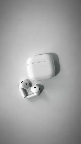 AirPods 3 (3ª Geração) - Perfeito estado de uso.