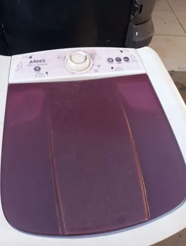 Vendo tanquinho Arno 10 kg bem conservado