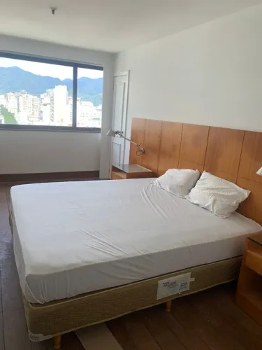 Cama box de Viúva - usada em hotel