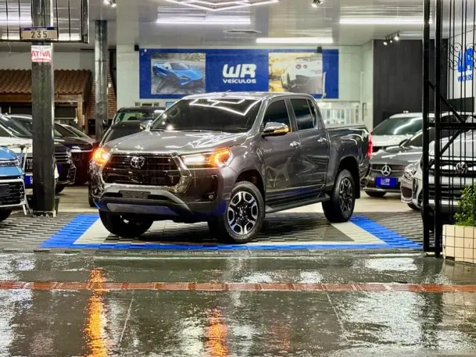 Toyota Hilux CD SRX 4X4 2.8 TDI 16V Diesel Aut. 2026