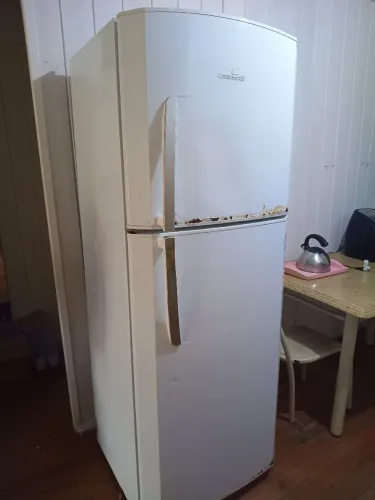 Vendo geladeira continental