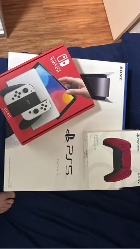 PS5 mídia física + Switch OLED