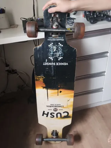Skate longboard - usado - ótimo estado