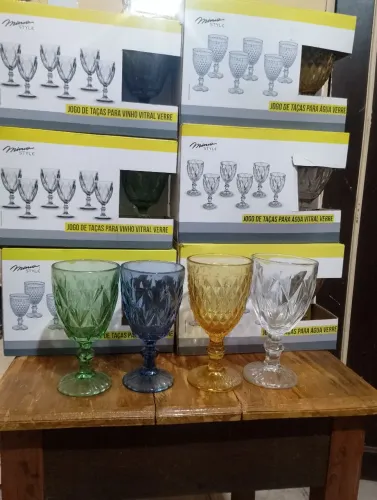 Taças de vidro
