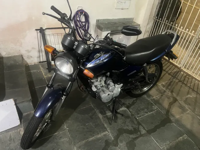 Honda CG Titan KSE 2004 - Mecânica e Elétrica Ok | Documento em Dia | Quitada