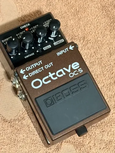 Pedal Boss Octave OC-5 Guitarra e Baixo - NOVO