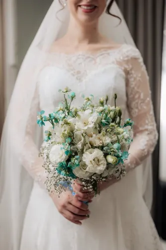 Vestido de noiva manga longa.