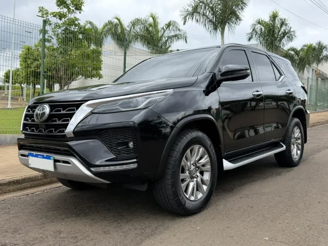 Toyota Hilux SW4 SRX 4X4 2.8 TDI 16V Dies. Aut. 2021