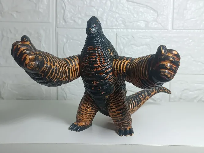 Boneco Ultraman Kaiju EX Red King da linha Ultra Monster Series