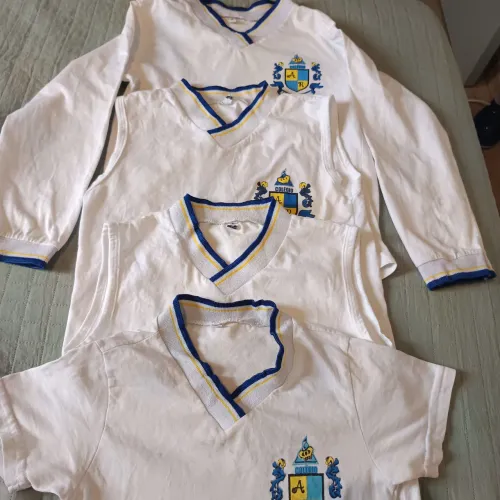 Uniforme - Colégio Augusto Ramos - Tamanho 6 e 4