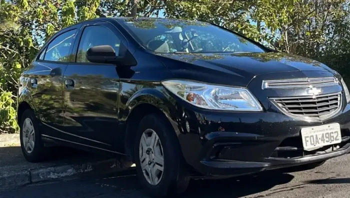 Chevrolet Onix Hatch LT 1.0 8V Flex Power Mec. 4P 2015