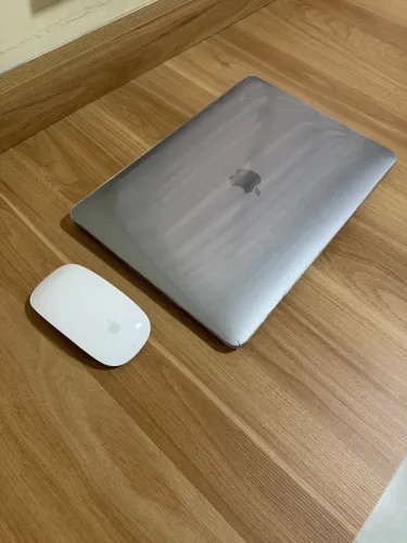 MacBook Air M1 + Magic Mouse R$6.000,00