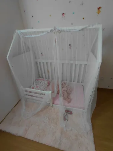 Vende-se berço montessoriano incluso com o colchão