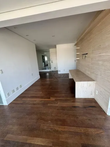 Apartamento - Campo Belo - 2 Dormitórios - 80m².
