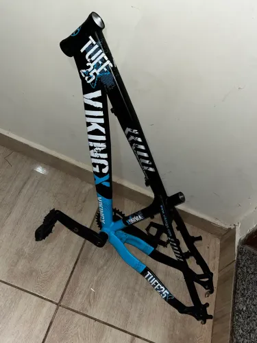 Quadro viking tuff 25