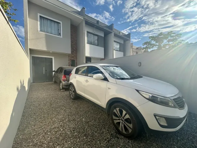 Casa mobiliada disponível para locação no bairro Itacolomi Balneário Piçarras. (Cód. 2308