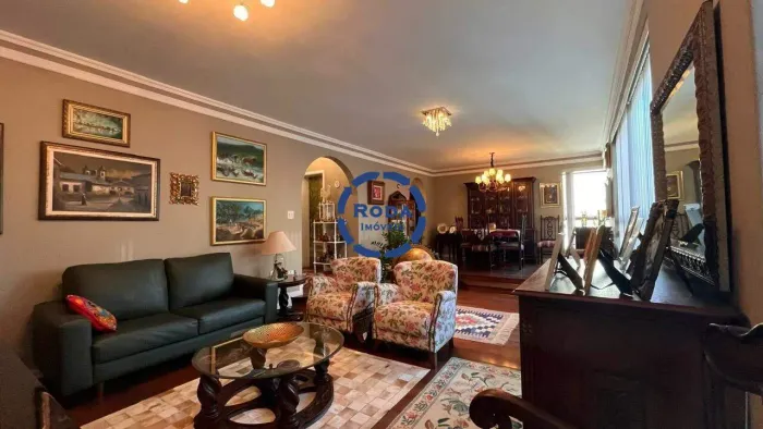 Venda de Apartamento com 240 area total 3 dormitórios + dependencia completa