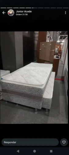 Cama de solteiro com auxiliar 