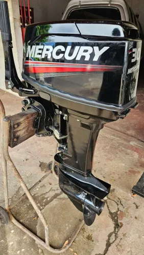 MOTOR DE POPA 30 HP PARTIDA ELÉTRICA 