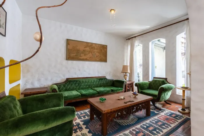 Casa para venda em Jardim Aeroporto com 4 quartos, sendo 2 suítes, 140m²