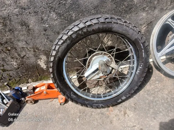 Roda de bros traseira 