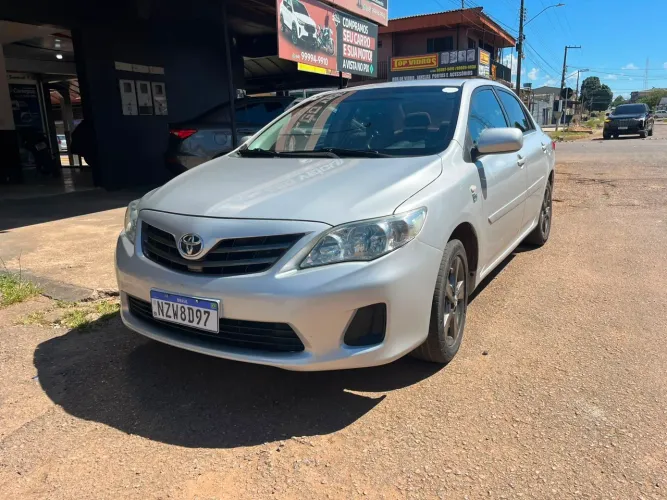 Toyota Corolla GLI 1.8 Flex 16V Aut. 2013