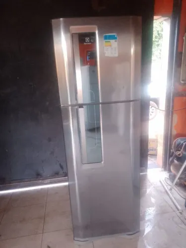 Geladeira Electrolux Frost freer muito top