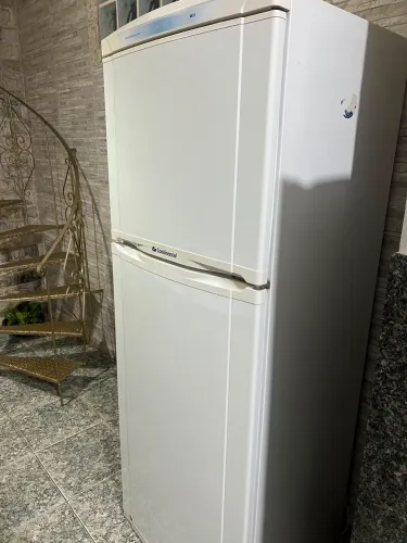 Geladeira Continental Duplex 470 litros