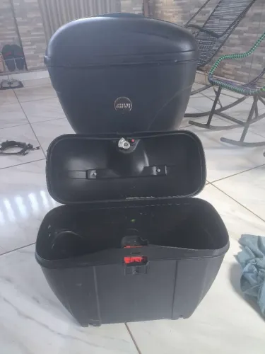 Bauletos laterais Give e22