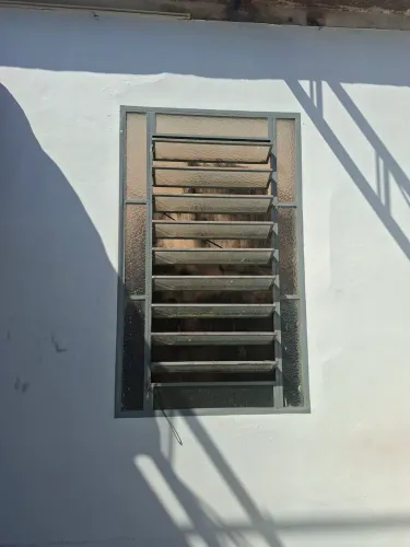 Janela Basculante